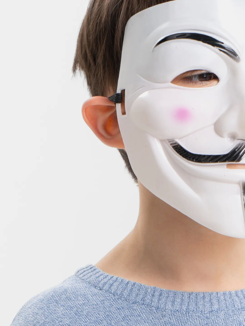 Beyaz Renk Pembe Yanaklı İthal V For Vendetta Maskesi - Görsel 2