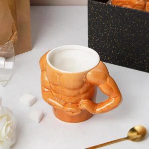 3D Kaslı Adam Tasarımlı Seramik Kupa Kapıda Ödeme