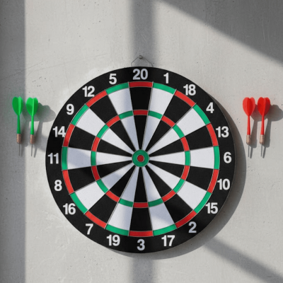 Ev ve Oyun Alanları İçin Dart Tahtası 12 İnç 4 Dart Oku Dahil